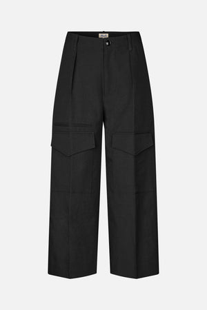 Front view of black wide-leg trousers with belt loops, a button closure, and large flap cargo pockets on the thighs.
